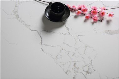 میز کوارتز Calacatta Pearl