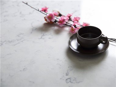 کوارتز سفید عنکبوتی