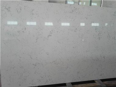 کوارتز سفید با خاکستری