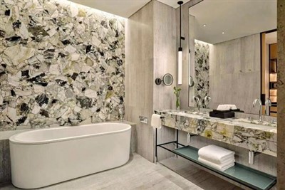 حمام مرمر سبز روشن