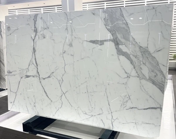 Statuario Venato marble room